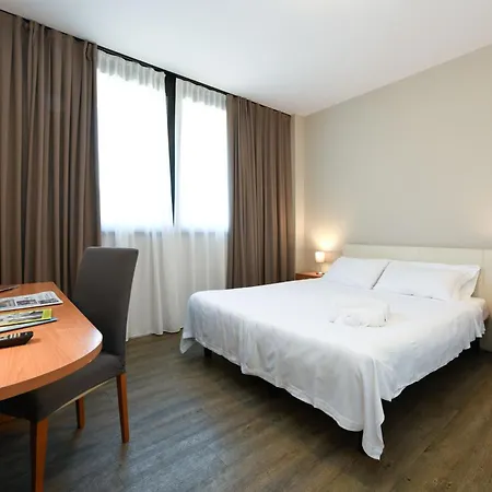 Hotel Garda 3*